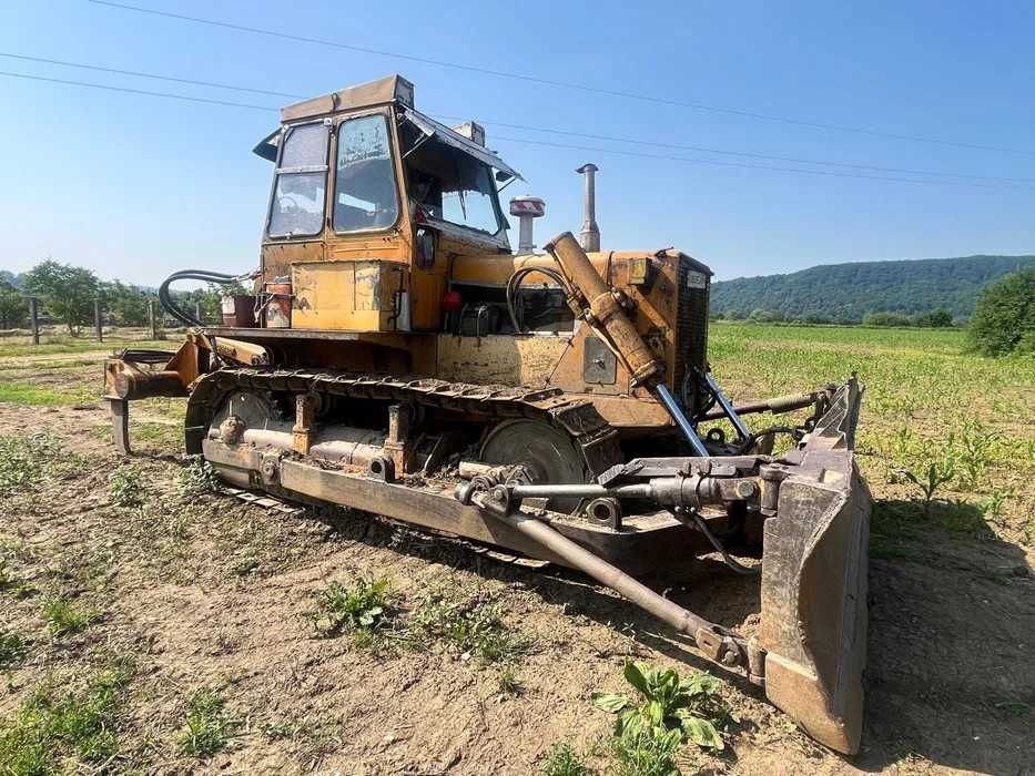 3 Buldozere Fiat si Caterpillar