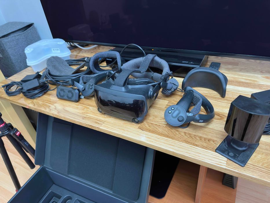 Valve Index complet +sistem prindere tavan +ventilator fata +protectie