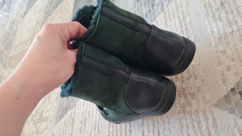 Продам зимние ботинки натур