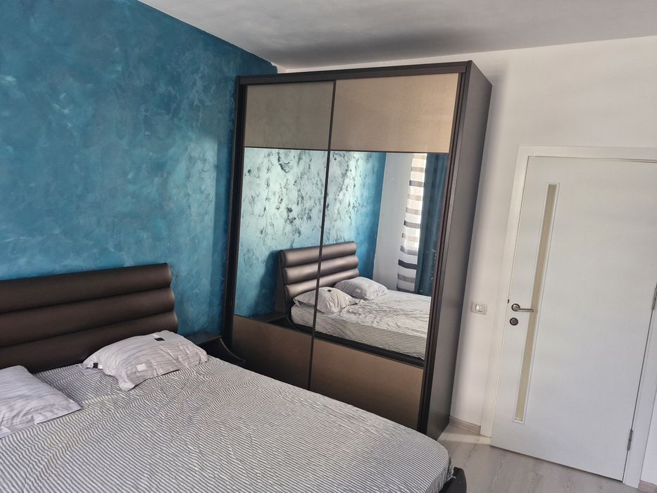 Inchiriez Apartament 2 camere  cu loc de parcare