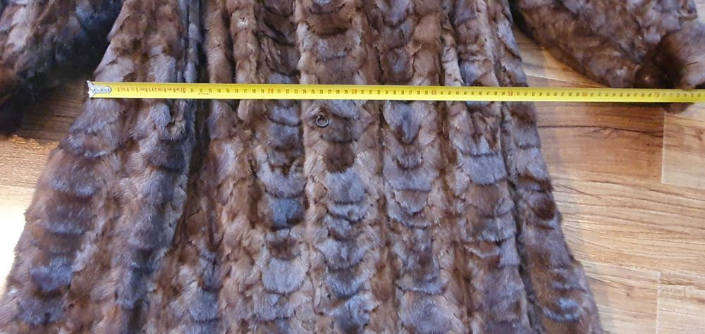 Haina din blana naturala de nurca+guler de nurca