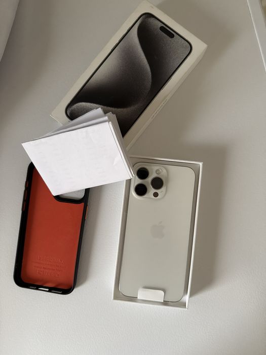 iPhone 15 pro max ca NOU 90%bat garanție 33luni