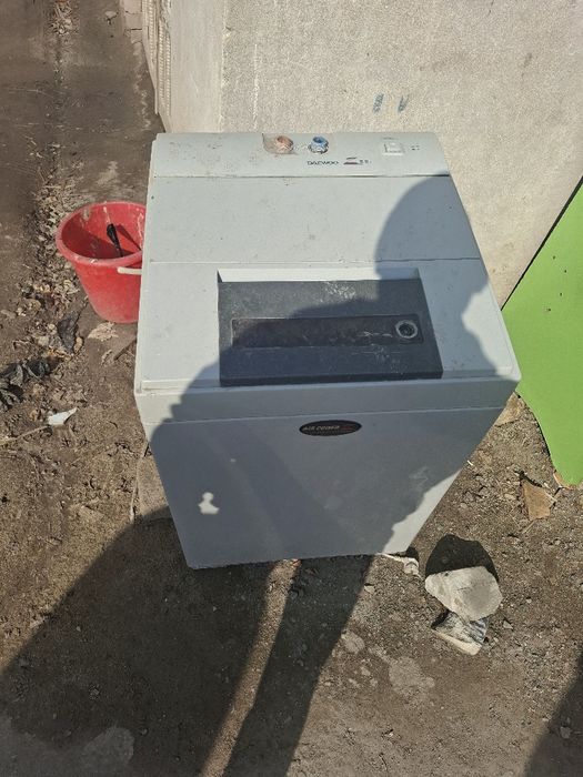 Vanna kir mashina sotiladi bahosi 1mln 500ming kelishiladi