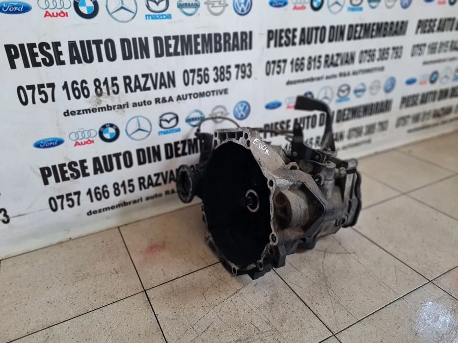 Cutie Viteze Vw Bora Golf 4 2.0 Benzina Cod EWR - Dezmembrari Arad