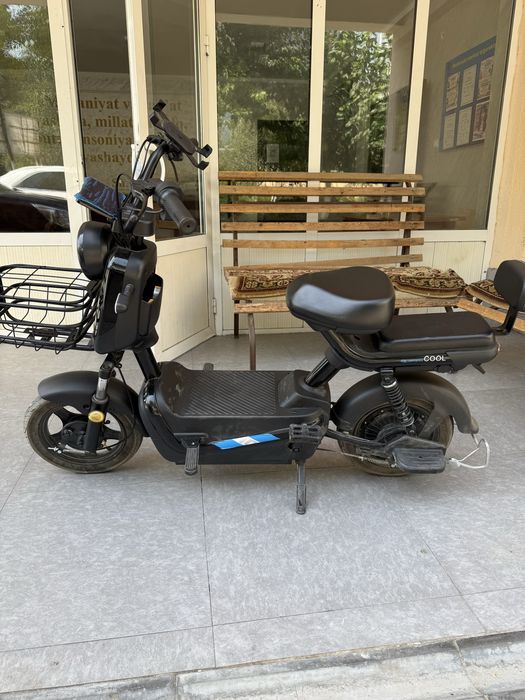 Yougo Elektro Skuter | 1 oy minilgan | Probeg 250 km | Alo holatda