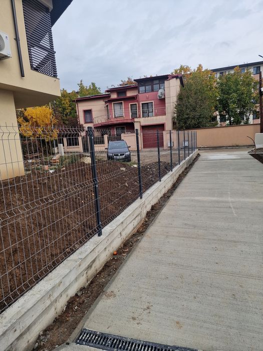 Vind garduri din plasa bordurata