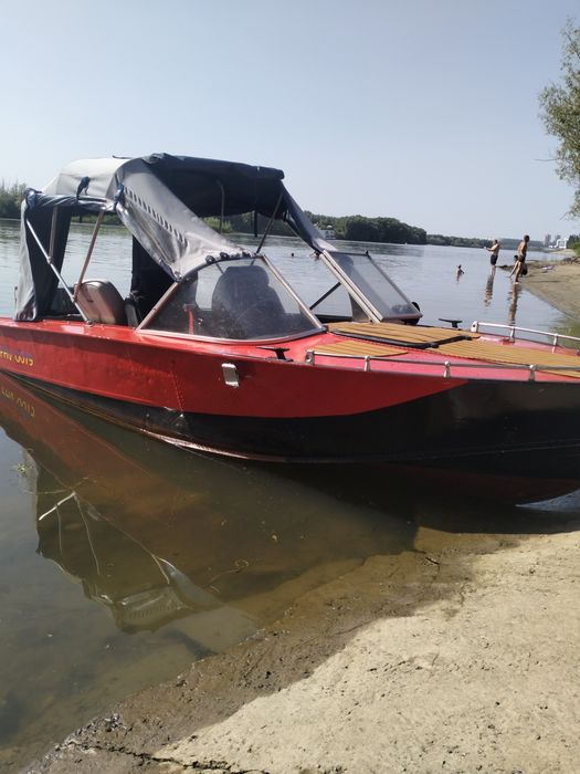 Продам катер прогресс 4