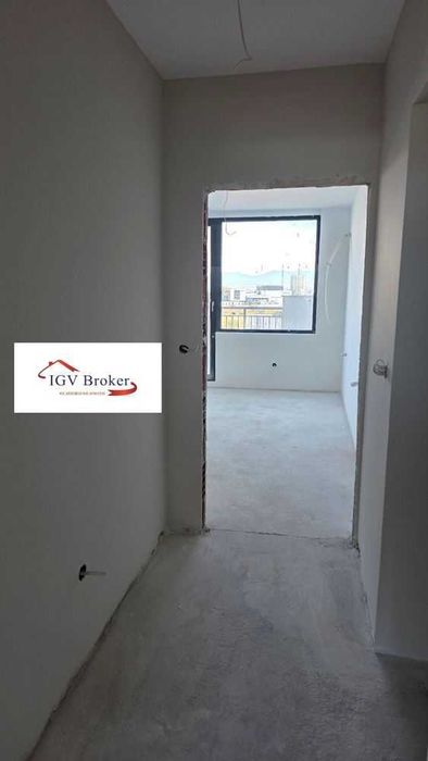 Тристаен апартамент в жк Дружба 1