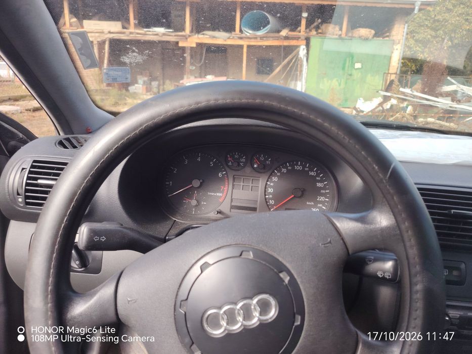 Прода се Audi A3 1.6 бензин
