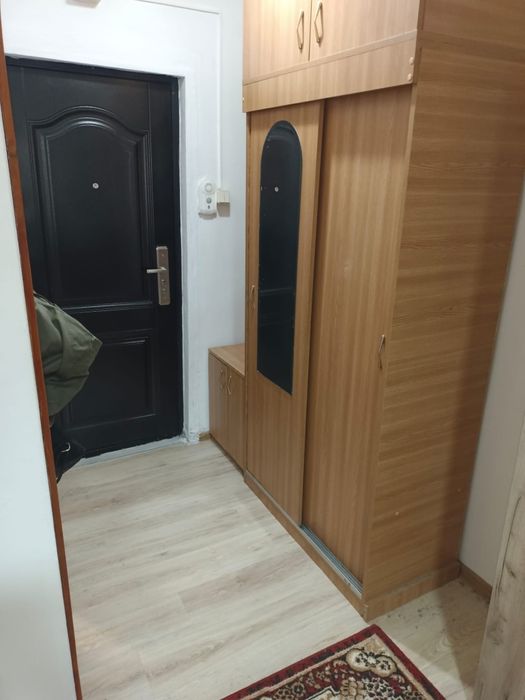 Ofer spre închiriere garsonieră