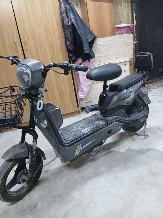 Продам электро скутер нужна замена акб