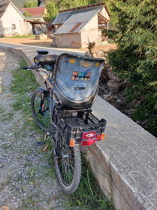 Bicicleta de vânzare
