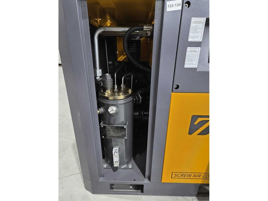 Компресор Zelfir AM VSD-10 7.5kW, 10HP, 8 bar, 380V, 1.1 m3/min, чисто нов, 0 работни часа, 2 броя