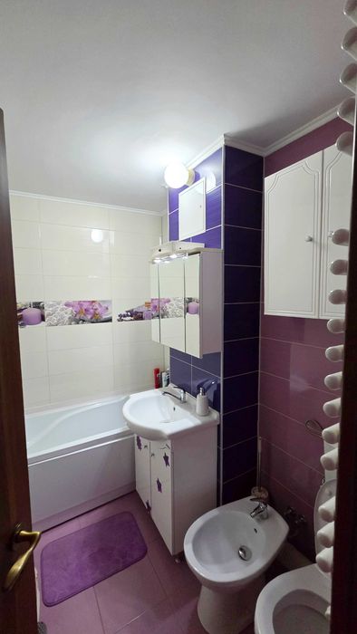 PROPRIETAR, Vand Apartament 3 camere decomandate aproape de Iulius Town