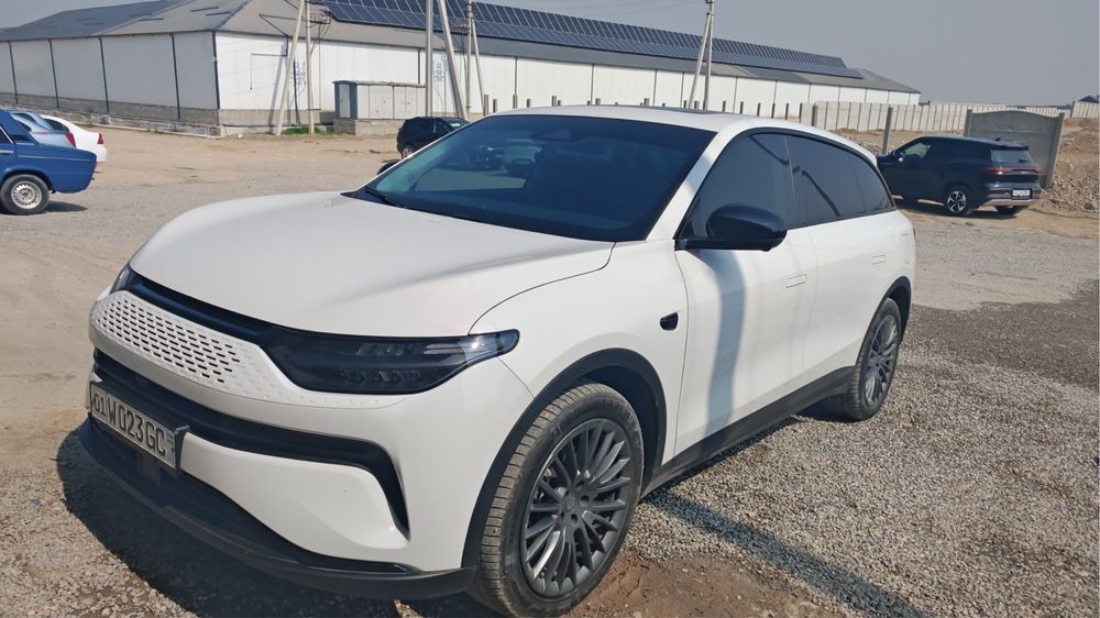 Leapmotor С11 Гибрид