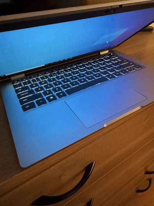 Vand laptop Dell Latitude 5320 i5-1145G7 16GB RAM 256GB SSD Touchscreen Tastatura iluminata