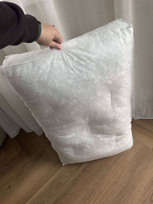 Perne pentru canapea