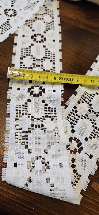 Дантела 7 см.ш.100 м.10 лева.