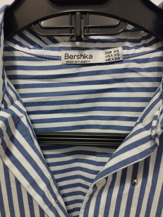 Нова риза с дълъг ръкав Bershka