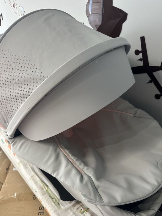 Бебшки кош за новородено Stokke