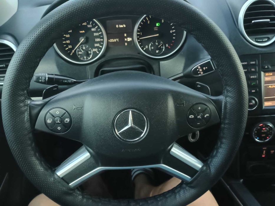Мерцедес мл 3000