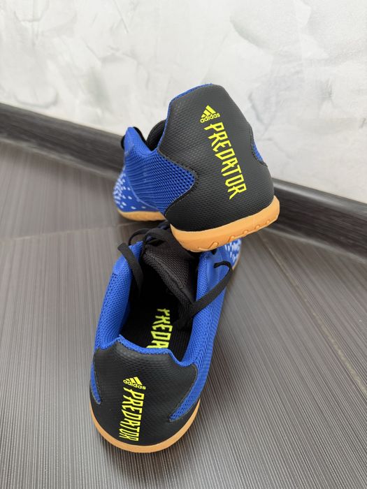 Adidas predator