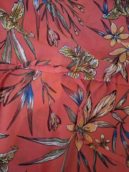 Нова рокля цвят корал