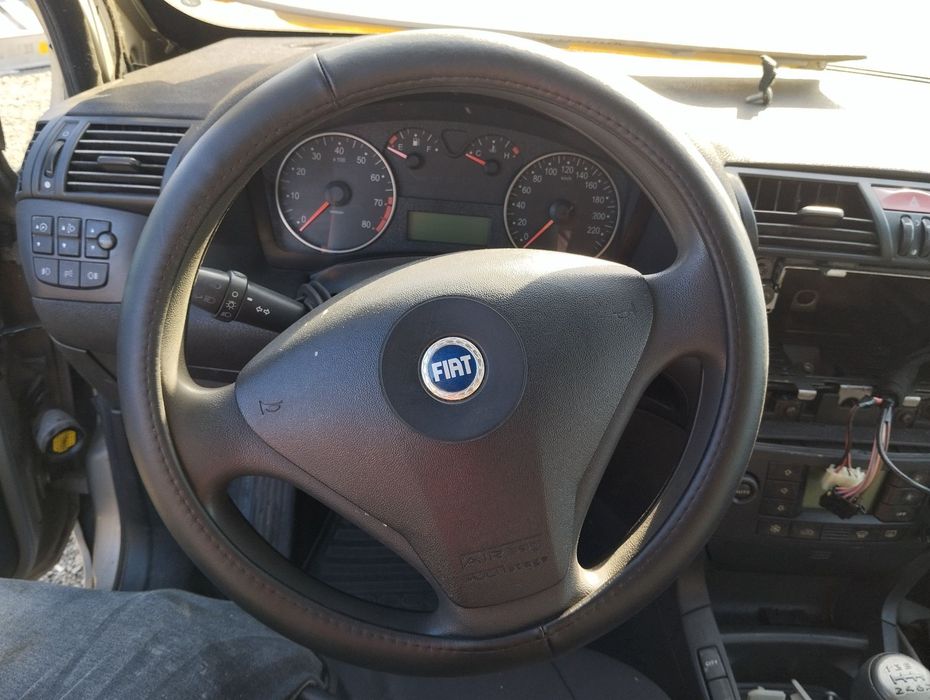 Dezmembrari  Fiat STILO (192)  2001  > 2010 1.2 16V (192_XA1B) Benzina
