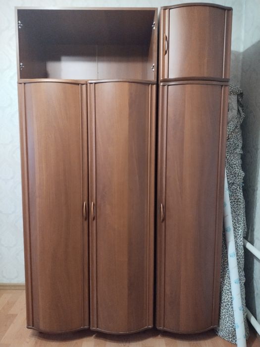 Продам шкаф шкаф
