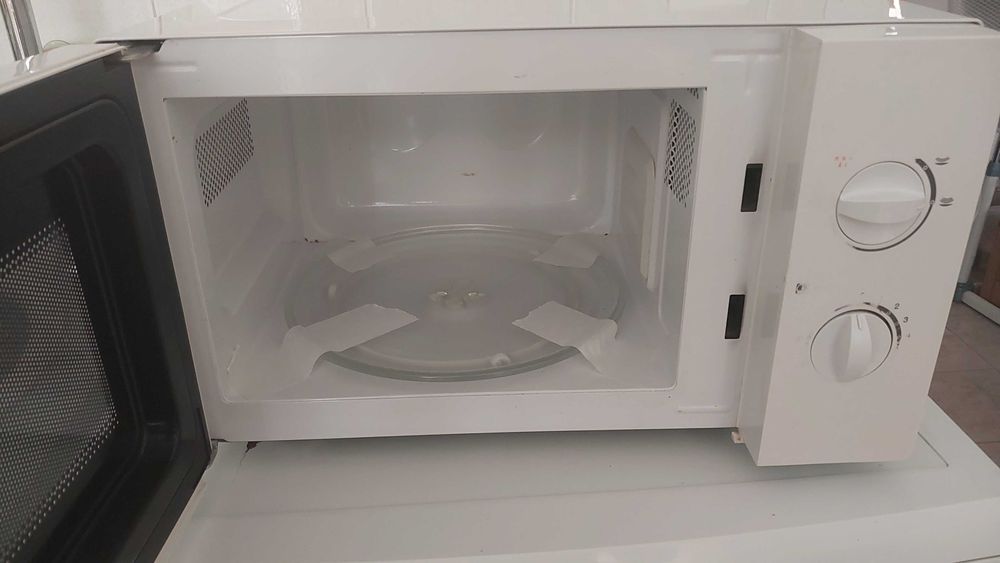 Микровълнова фурна Neo 1000/700W