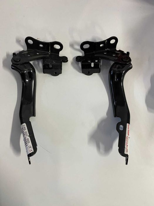 Петля капота оригинал CAMRY 70