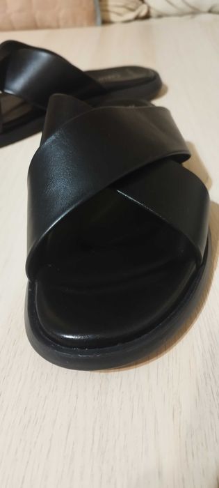 Мъжки кожени чехли