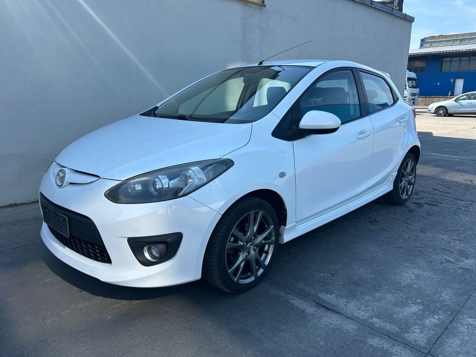 MAZDA 2 2009 — imagine 3