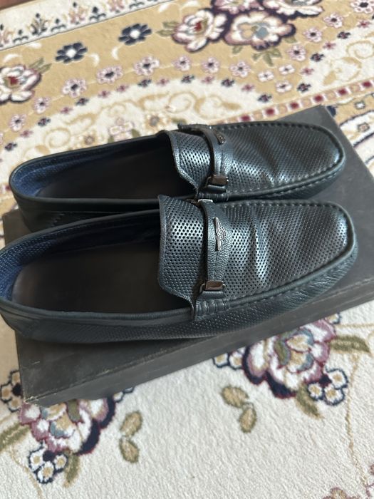 Продам б/у мокасины