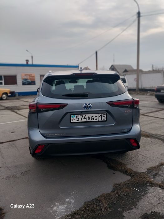 Тойота хайлендер