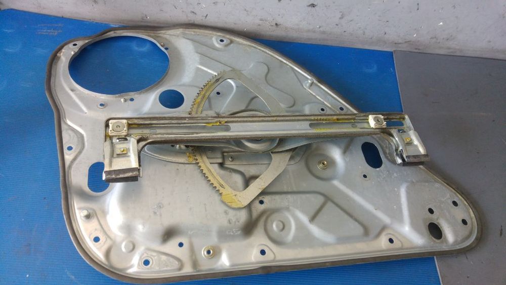 macara manuala dreapta spate ford focus 2 4m51a24994ce