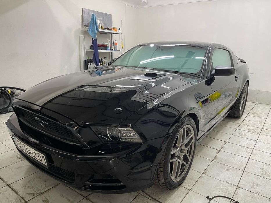 Продам Mustang 2013