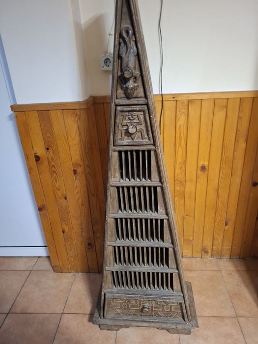 Етажерка за CD дискове