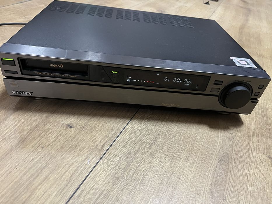 Sony EV-S550E • caseta Hi8 / Video8 Master Deck