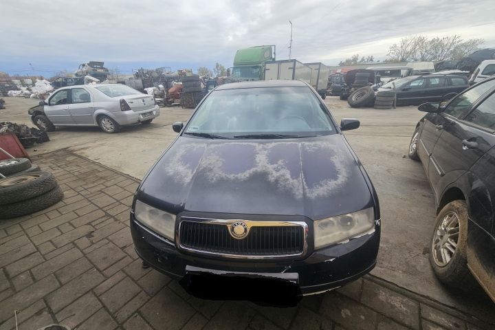 Oglinda stanga Skoda Fabia 2000 1.4 MT (101 hp)