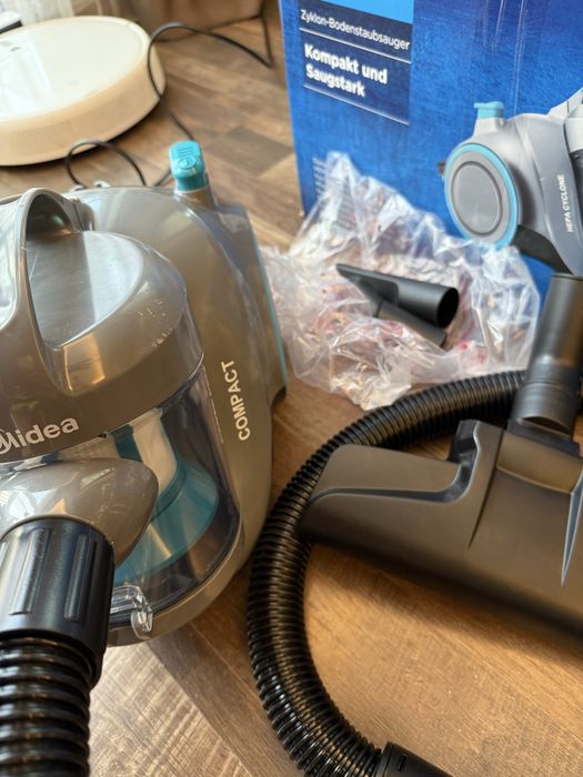 НОВА Прахосмукачка Medea Hepa Cyclon, модел без торба