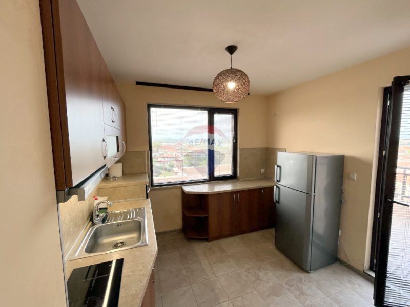 Продава се Тристаен апартамент в Свищов - 133 кв.м за 587 €/кв.м - Снимка #10