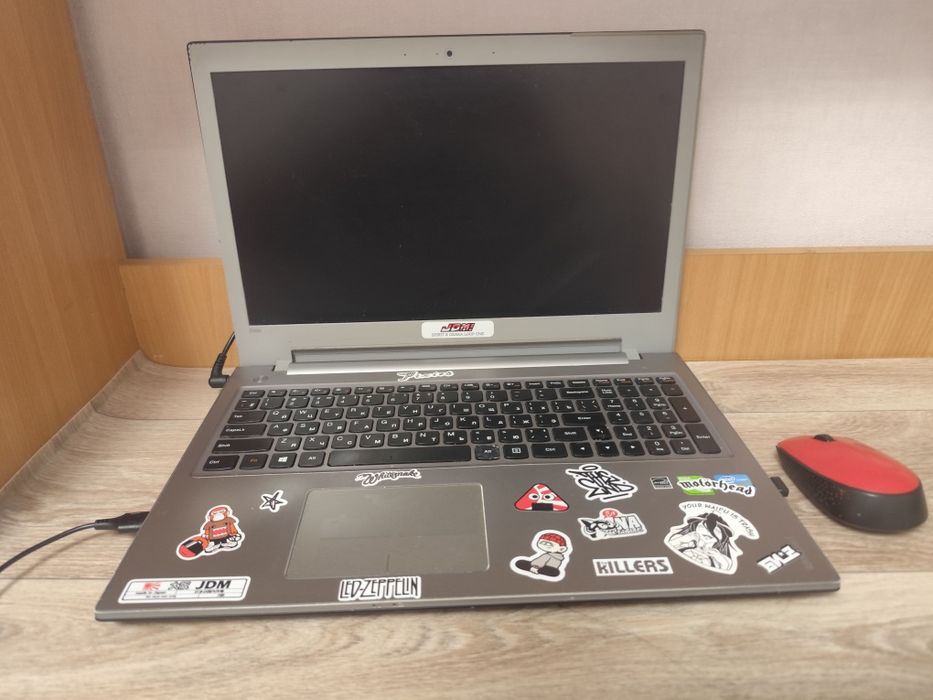 Ноутбук Леново з500