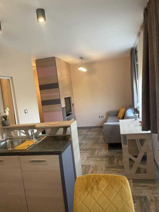 Дава се под наем Двустаен апартамент в София, Център - 48 кв.м за 648.21 € - Снимка #3