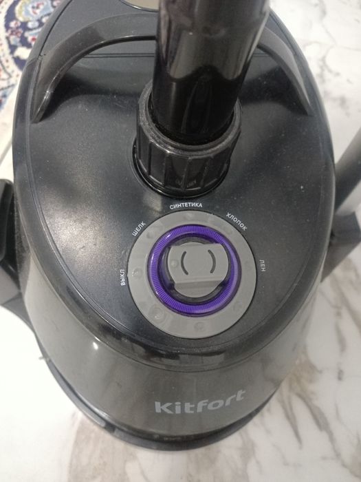 Продам отпариватель Kitfort.