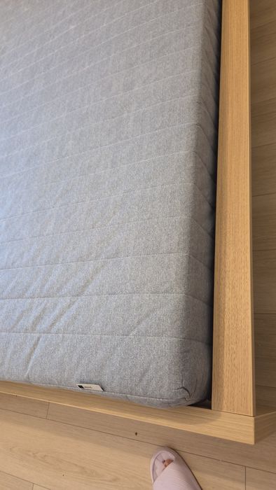 Vând pat IKEA complet
