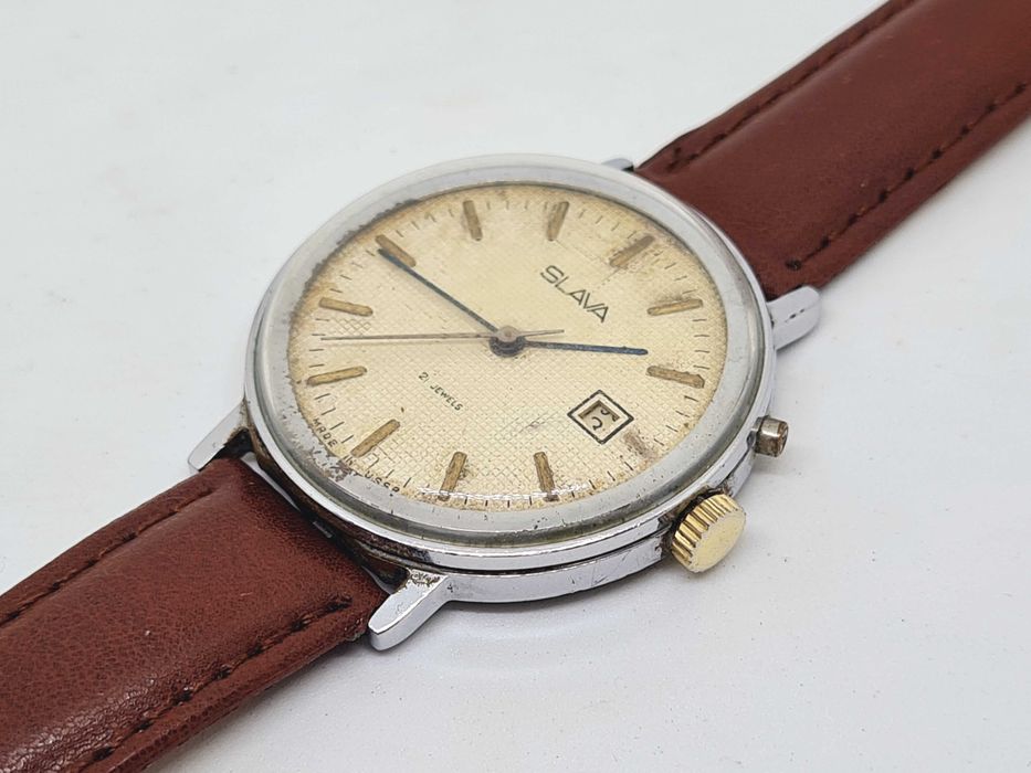 ceas SLAVA cal. 2414, 21 rubine, anii 70, stare bună, funcțional