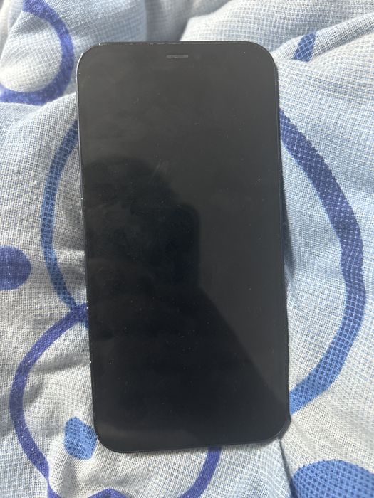 Vand ipone 12 merge foarte bine