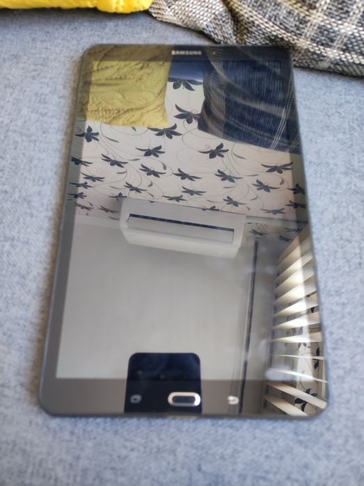 Таблети 3 броя - Samsung, Apple,Lenovo