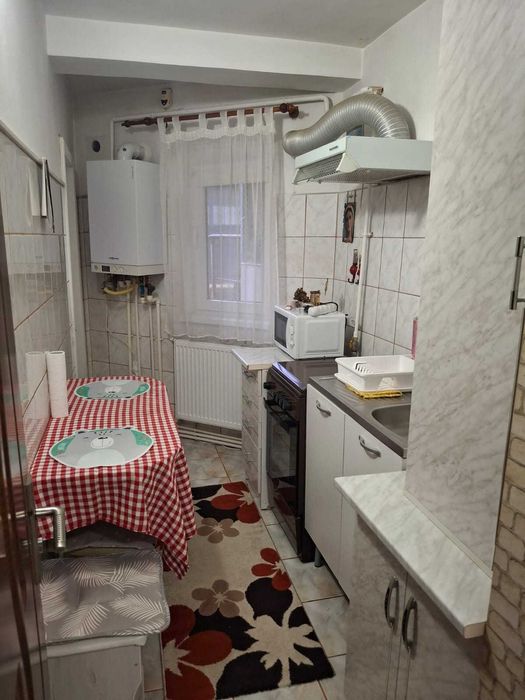 Apartament 2 camere semidecomandat VIZIRU1, 45 000 EURO NEG